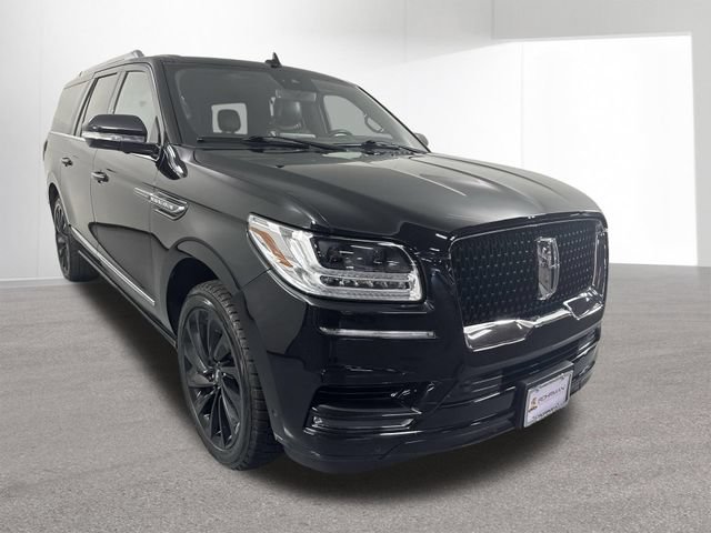 Used 2021 Lincoln Navigator L Reserve AWD/4WD image 3