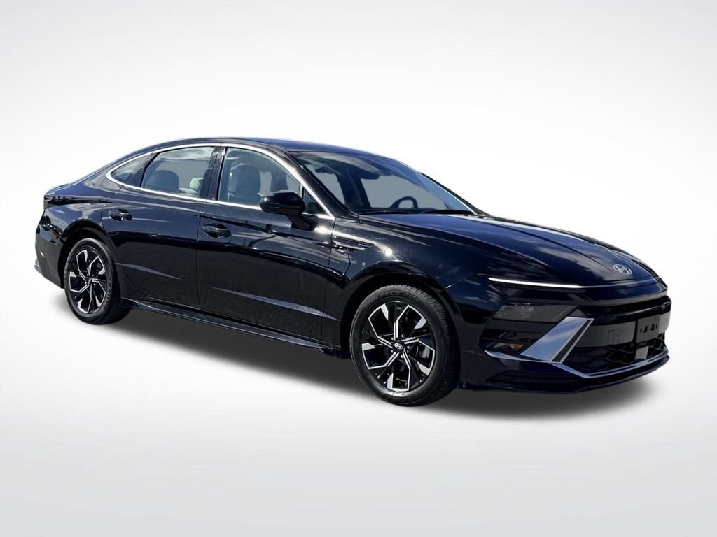Used 2025 Hyundai Sonata SEL FWD image 8