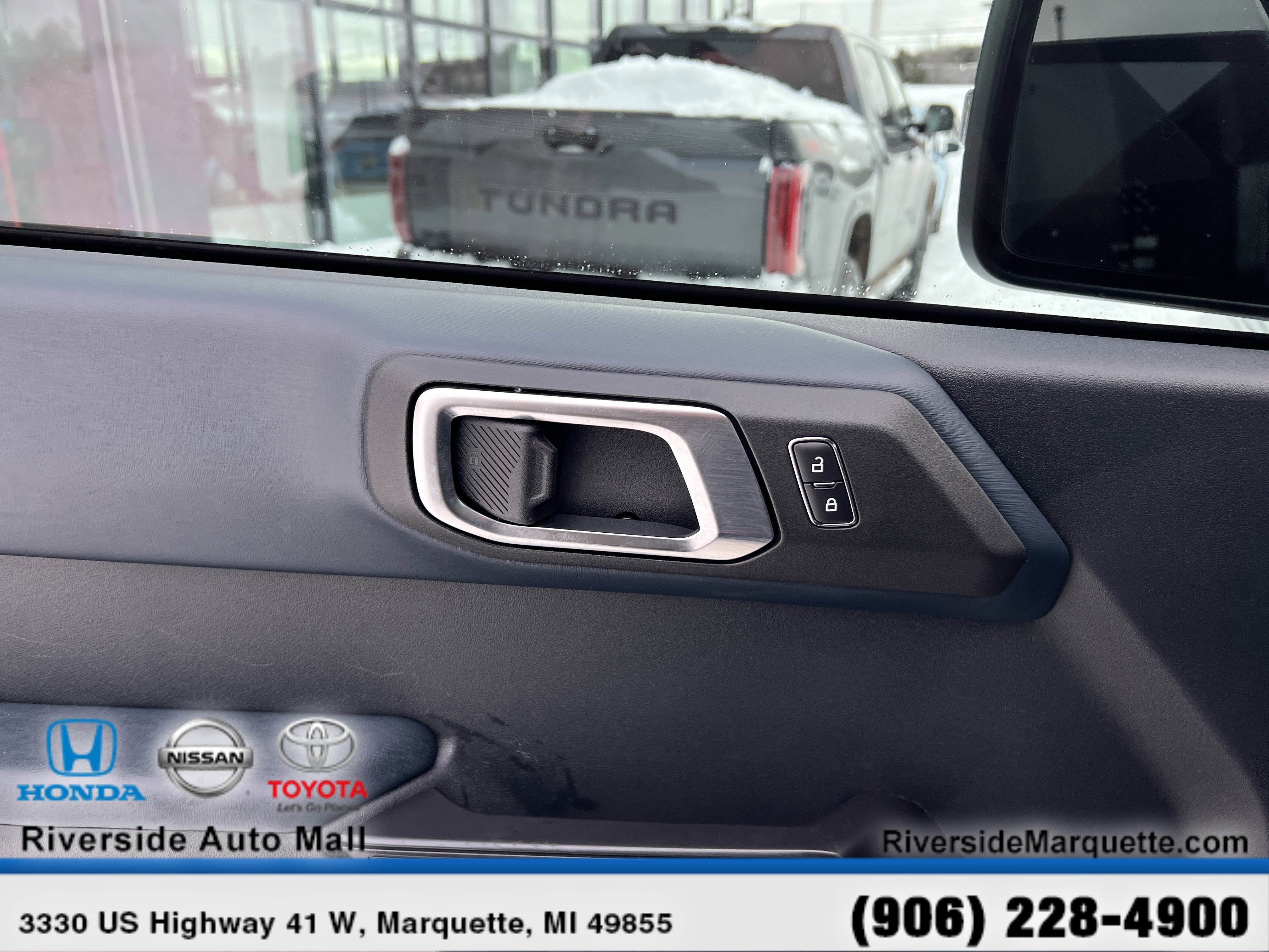 Used 2024 Ford Bronco Outer Banks image 24