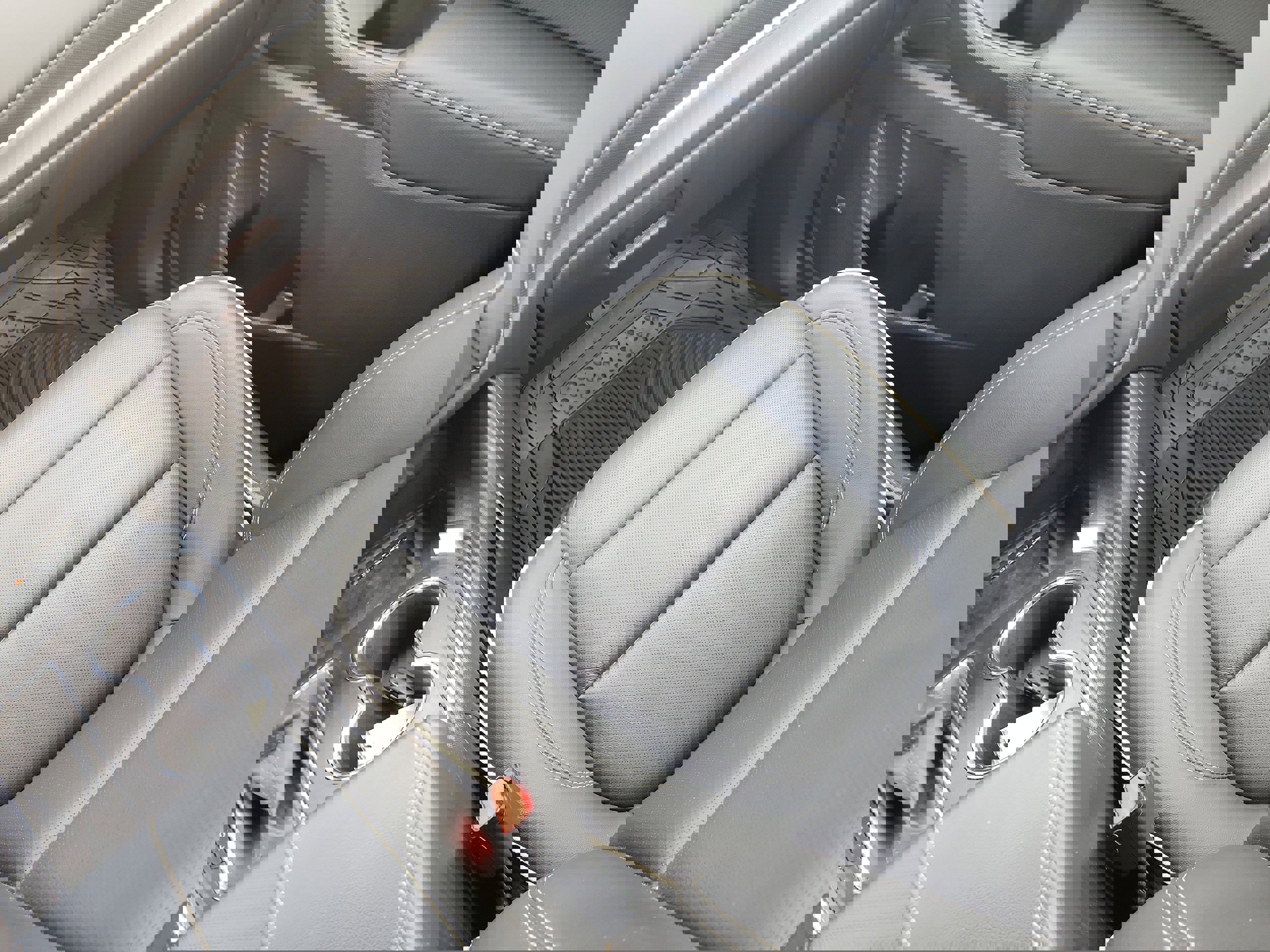 Used 2023 Chevrolet Traverse Premier w/ LPO, Cargo Package image 14