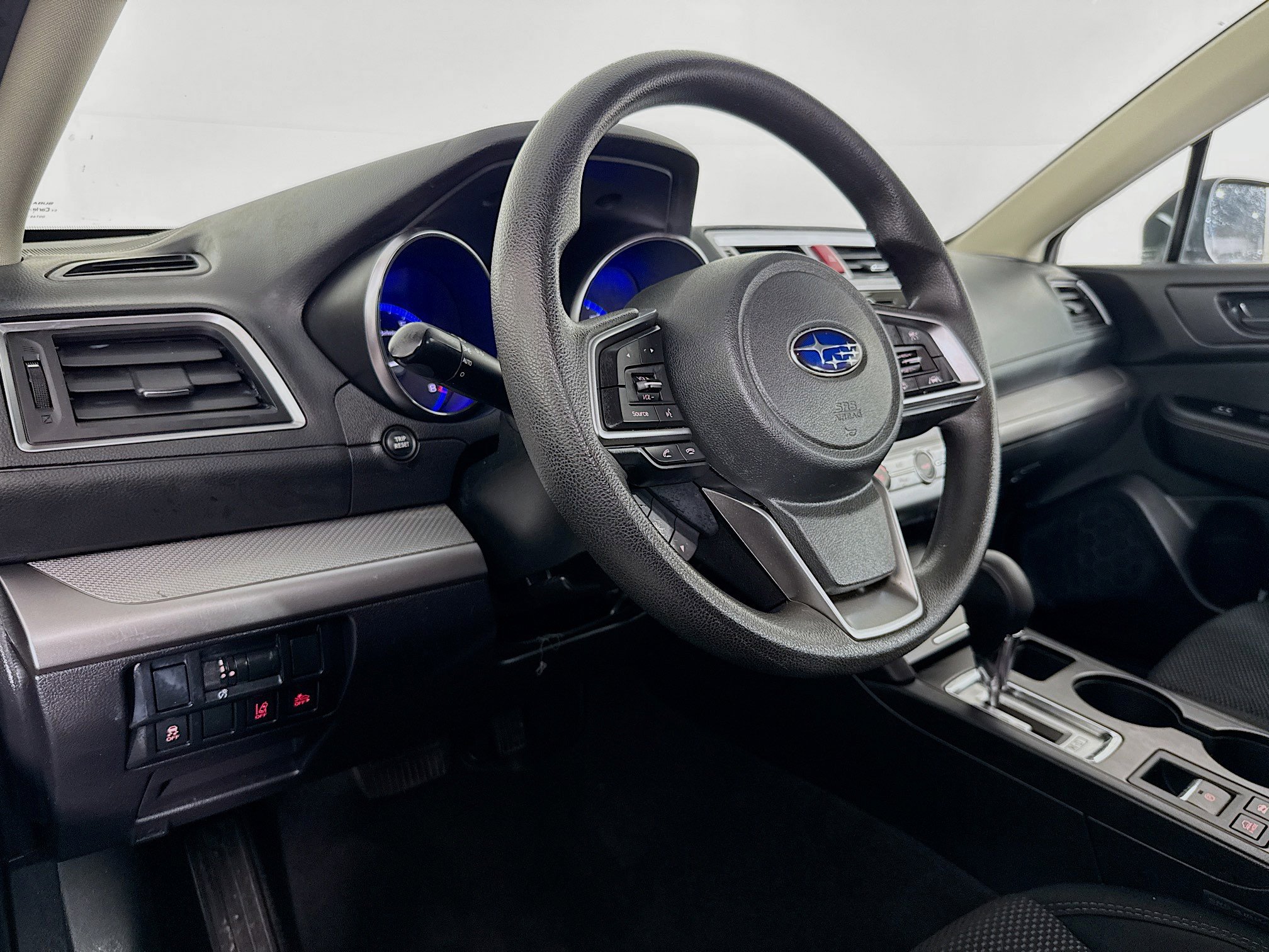 Used 2019 Subaru Outback 2.5i AWD/4WD image 21