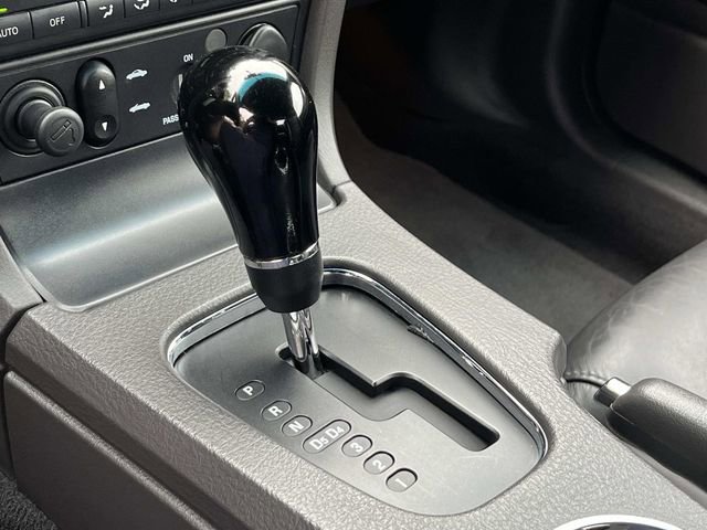 Used 2002 Ford Thunderbird image 25