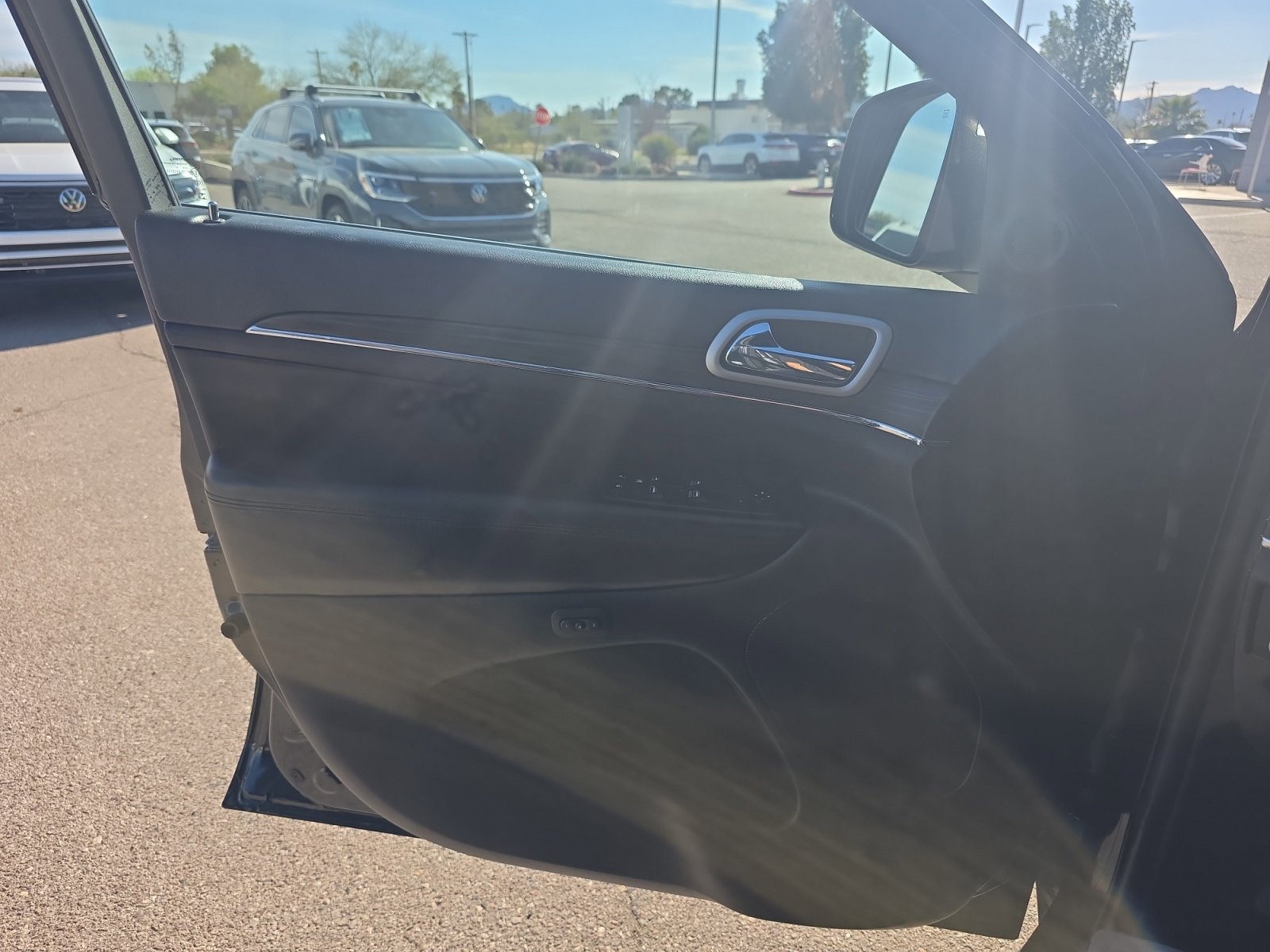 Used 2021 Jeep Grand Cherokee Limited w/ Luxury Group II image 13