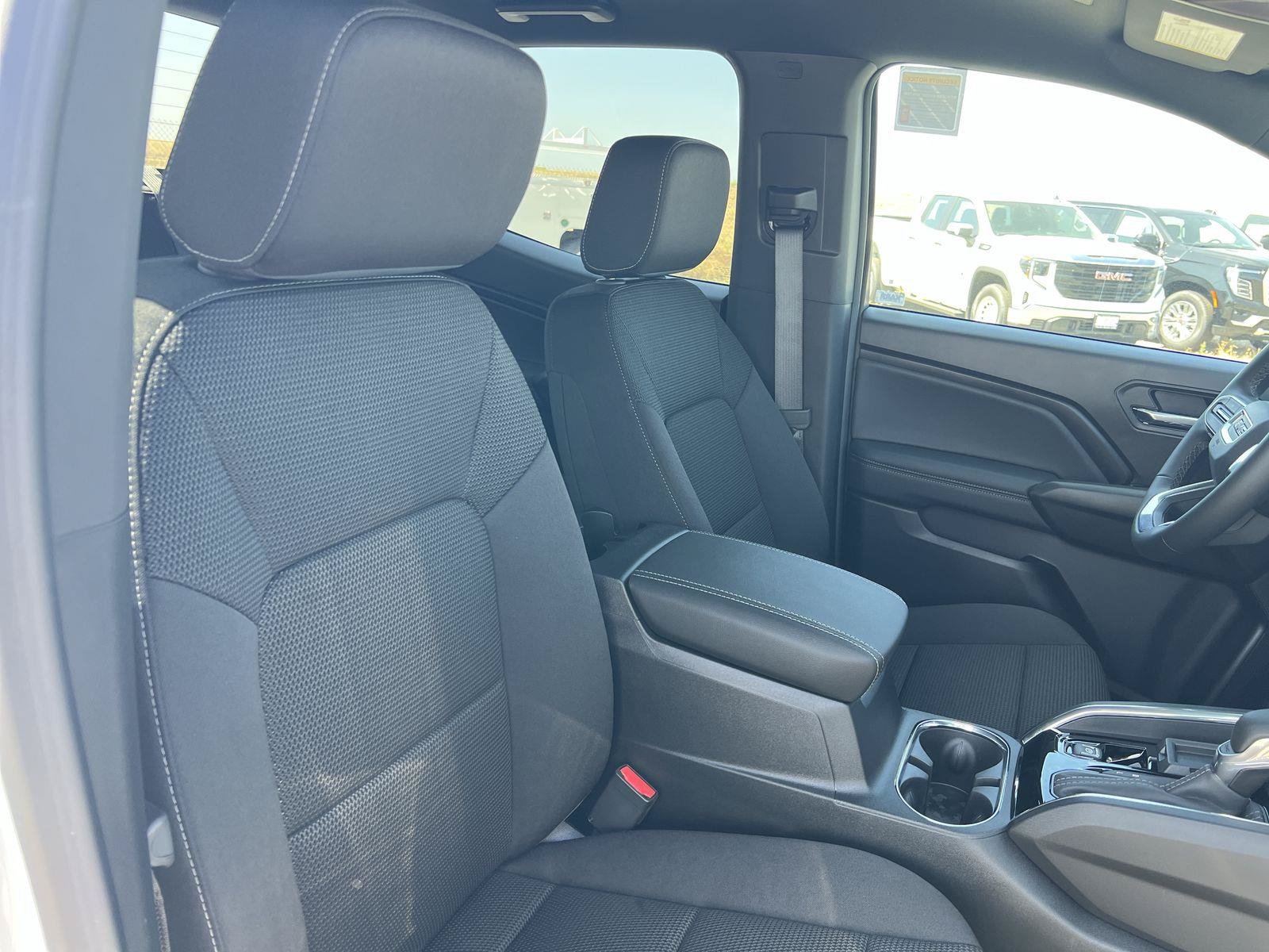 New 2026 GMC Canyon Elevation RWD image 31