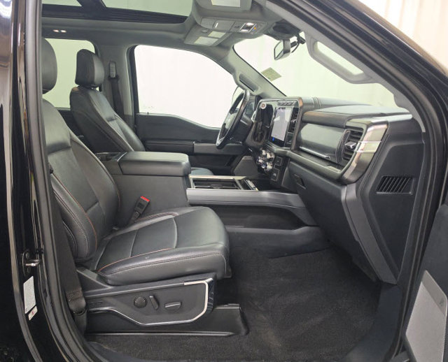 Used 2024 Ford F250 Lariat w/ Sport Appearance Package AWD/4WD image 10