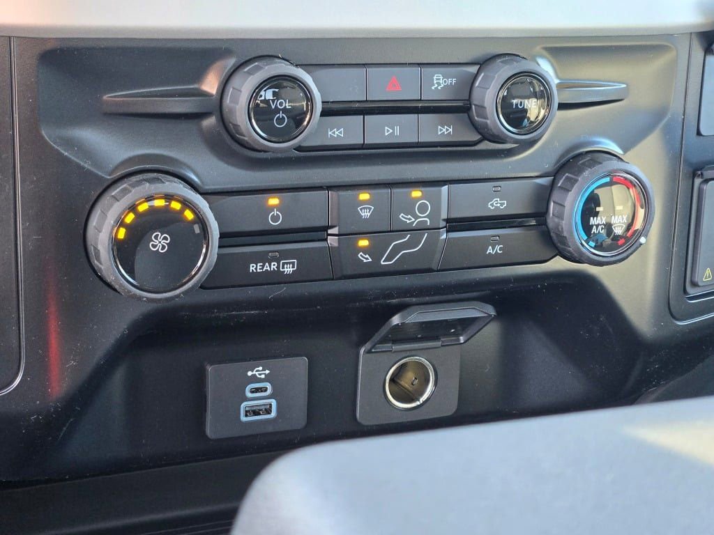 New 2026 Ford F250 XLT w/ Snow Plow Prep Package image 28