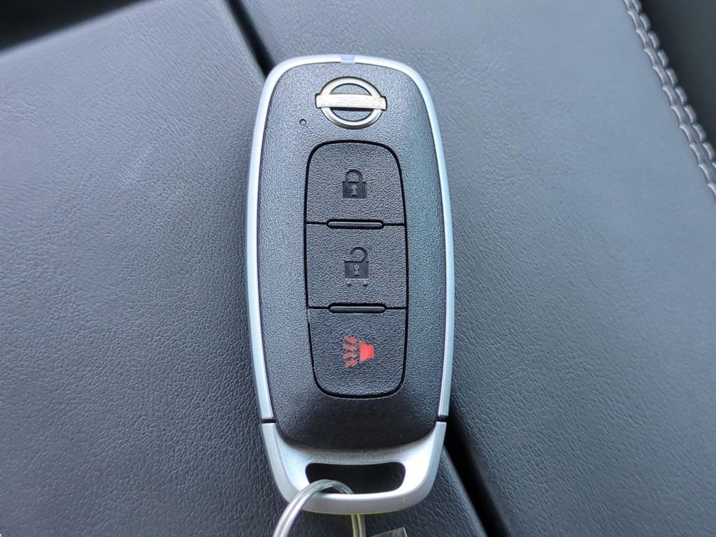 Certified 2023 Nissan Rogue S image 32