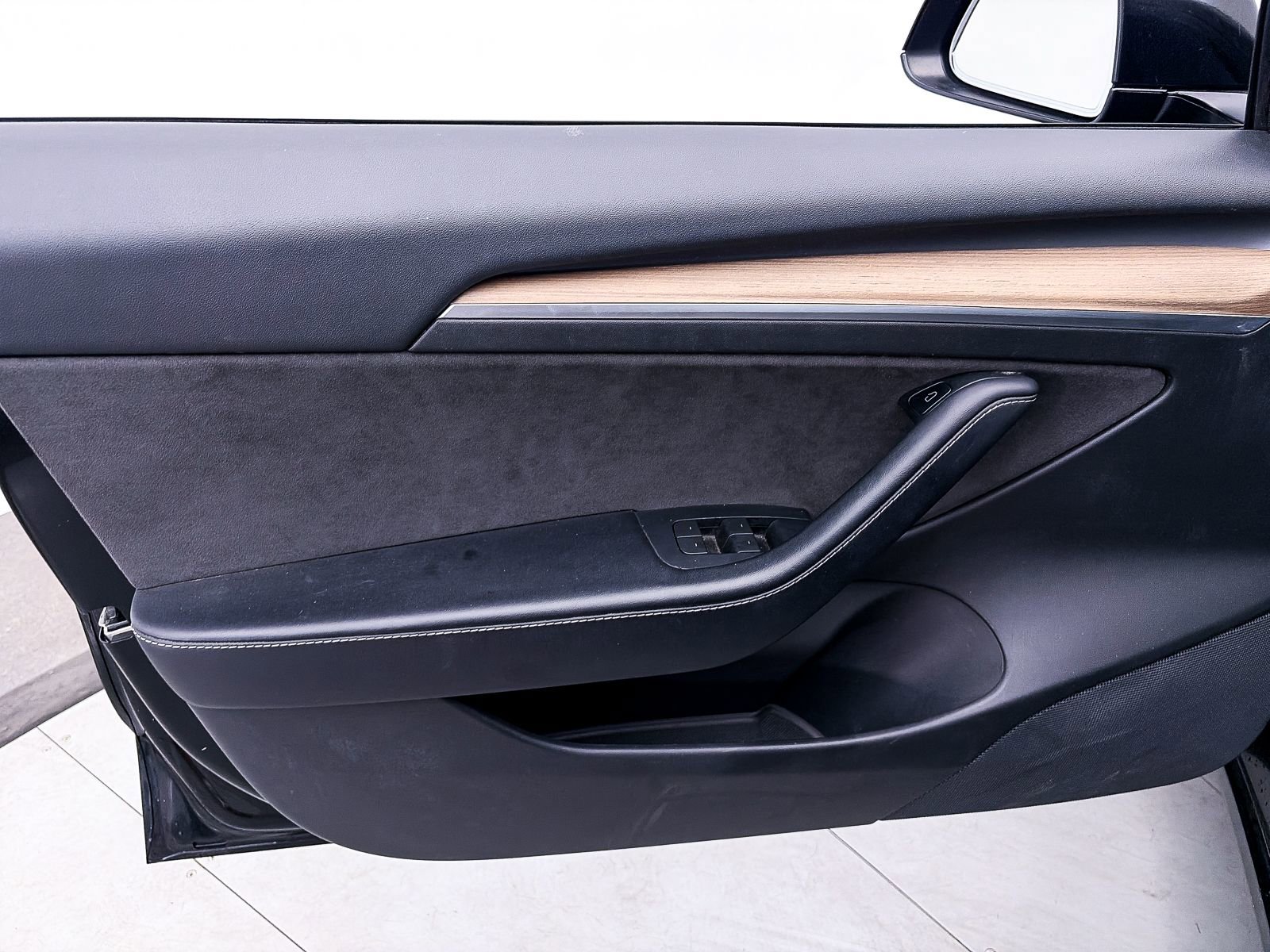 Used 2023 Tesla Model 3 Standard Range RWD image 15