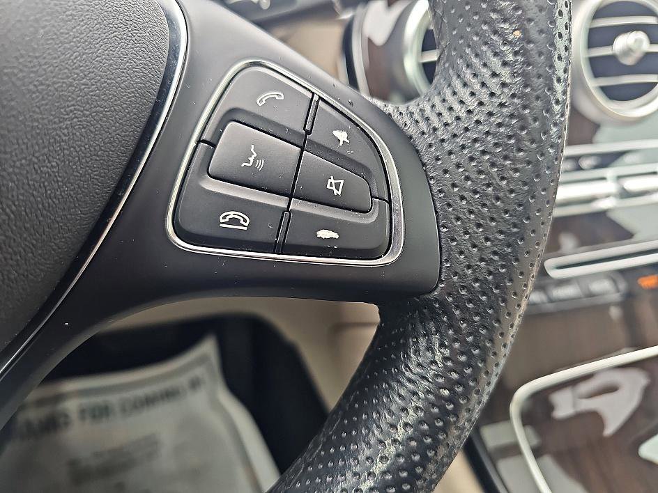 Used 2019 Mercedes-Benz GLC 300 4MATIC image 22