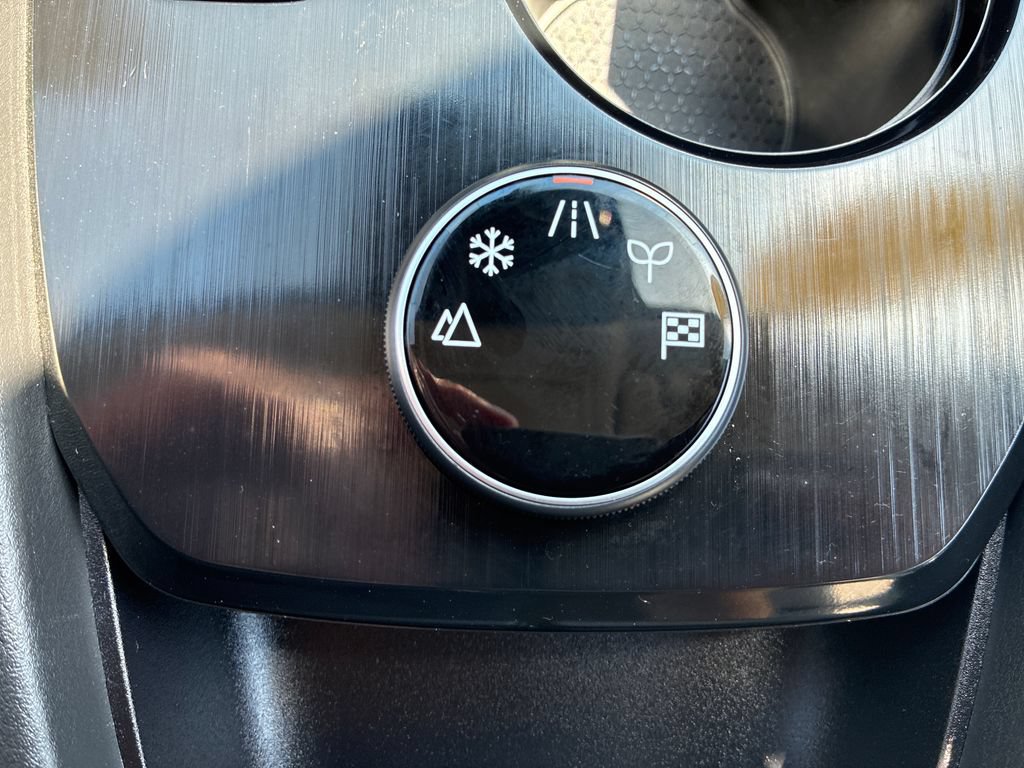 Used 2023 Nissan Rogue SV AWD/4WD image 30