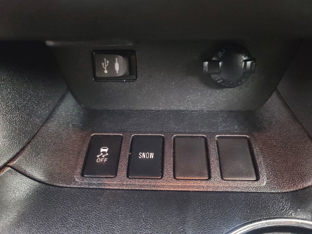 Used 2015 Toyota Highlander XLE image 35