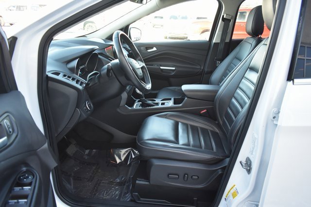 Used 2019 Ford Escape SEL image 13