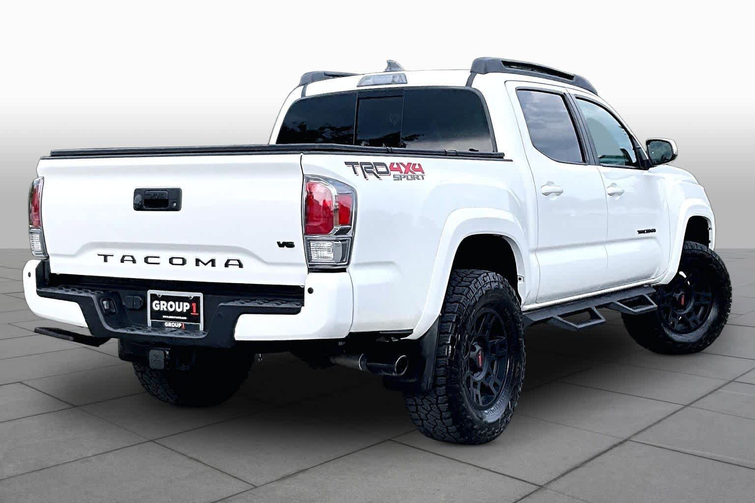 Used 2022 Toyota Tacoma TRD Sport w/ TRD Premium Sport Package AWD/4WD image 13
