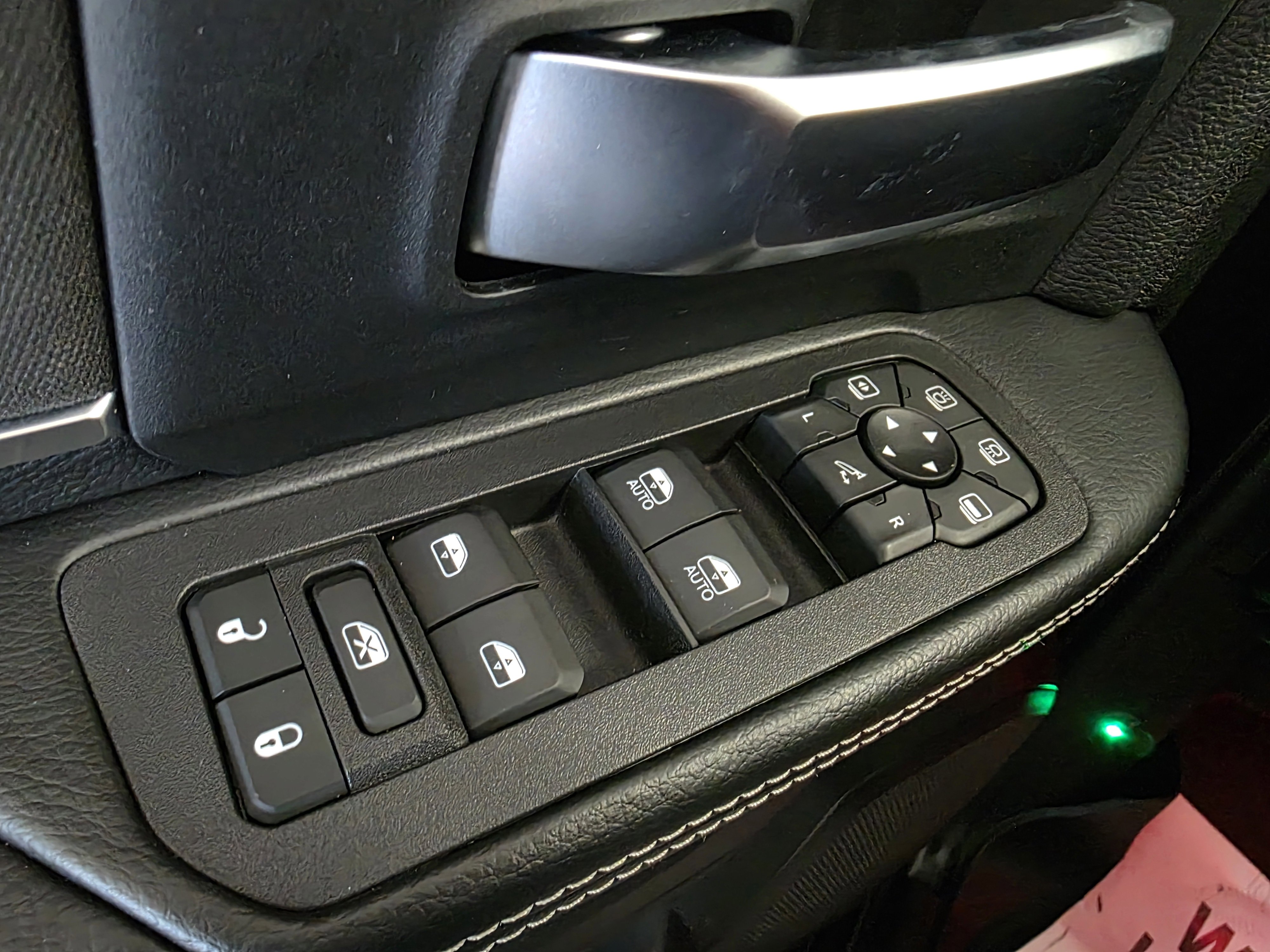 New 2025 RAM 2500 Big Horn AWD/4WD image 12