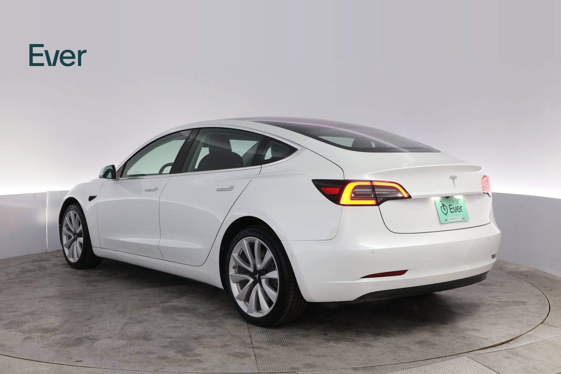 Used 2018 Tesla Model 3 Mid Range RWD image 10