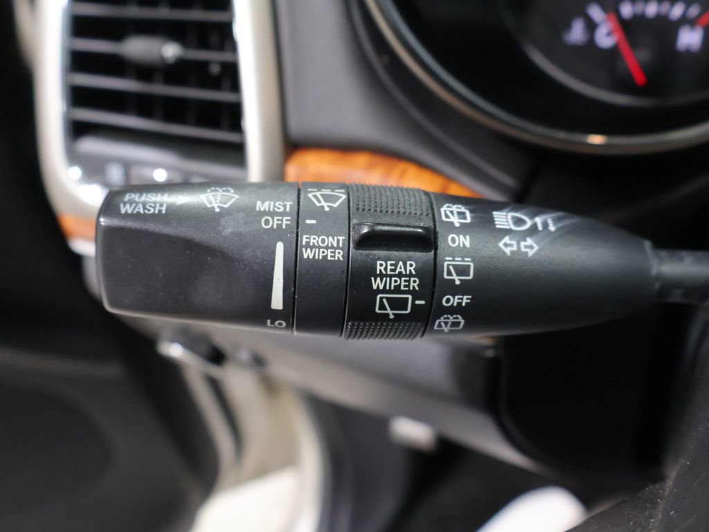 Used 2012 Jeep Grand Cherokee Overland AWD/4WD image 40