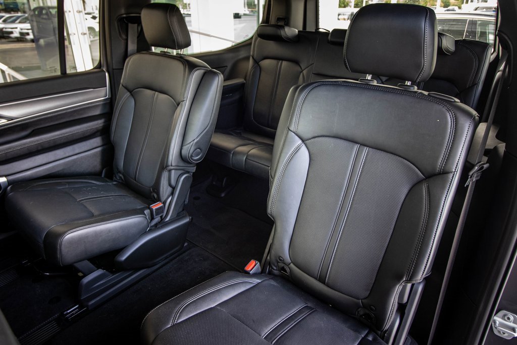 Used 2025 Jeep Wagoneer Series II image 48