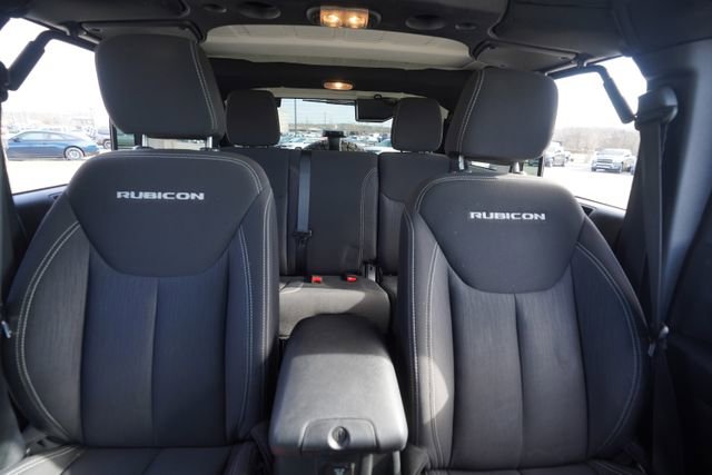 Used 2016 Jeep Wrangler Unlimited Rubicon w/ Connectivity Group image 34