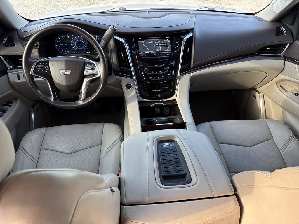 Used 2016 Cadillac Escalade ESV Luxury RWD image 27