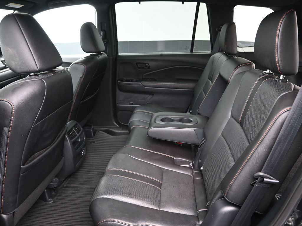 Certified 2023 Honda Passport TrailSport image 28