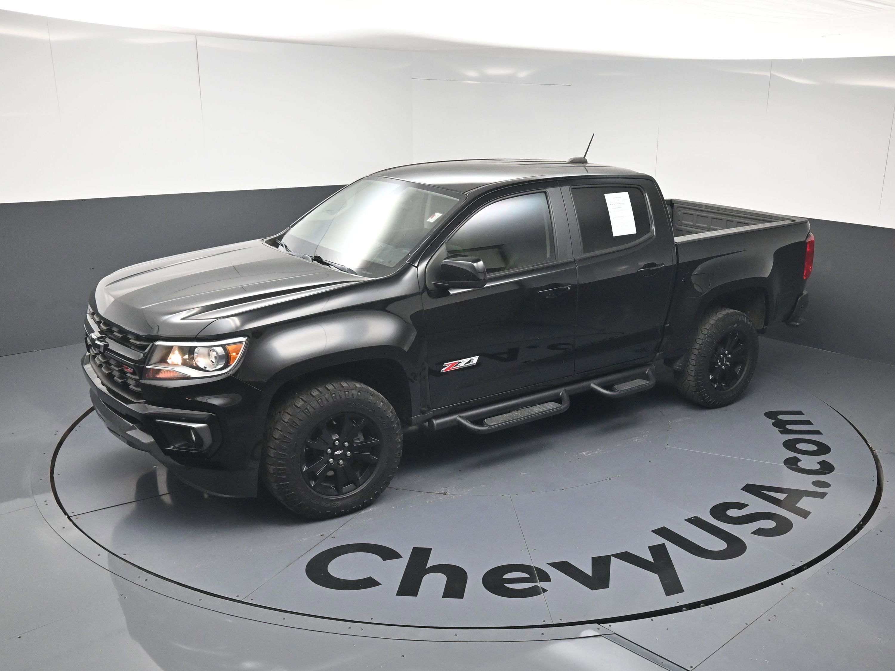 Used 2022 Chevrolet Colorado Z71 w/ Z71 Midnight Edition image 29