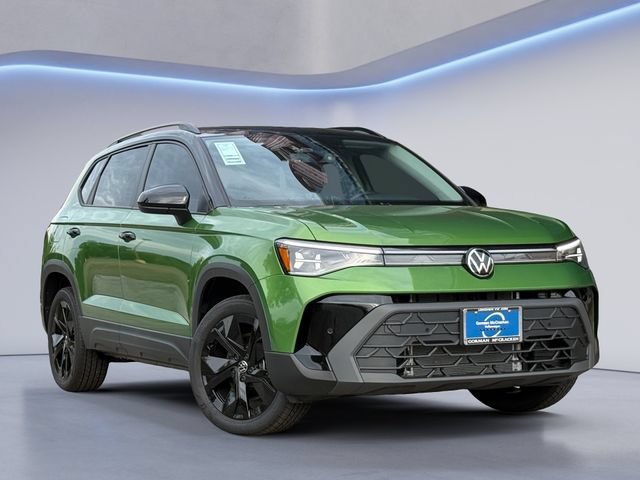 New 2026 Volkswagen Taos SE FWD image 1