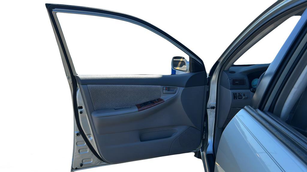 Used 2003 Toyota Corolla LE image 9
