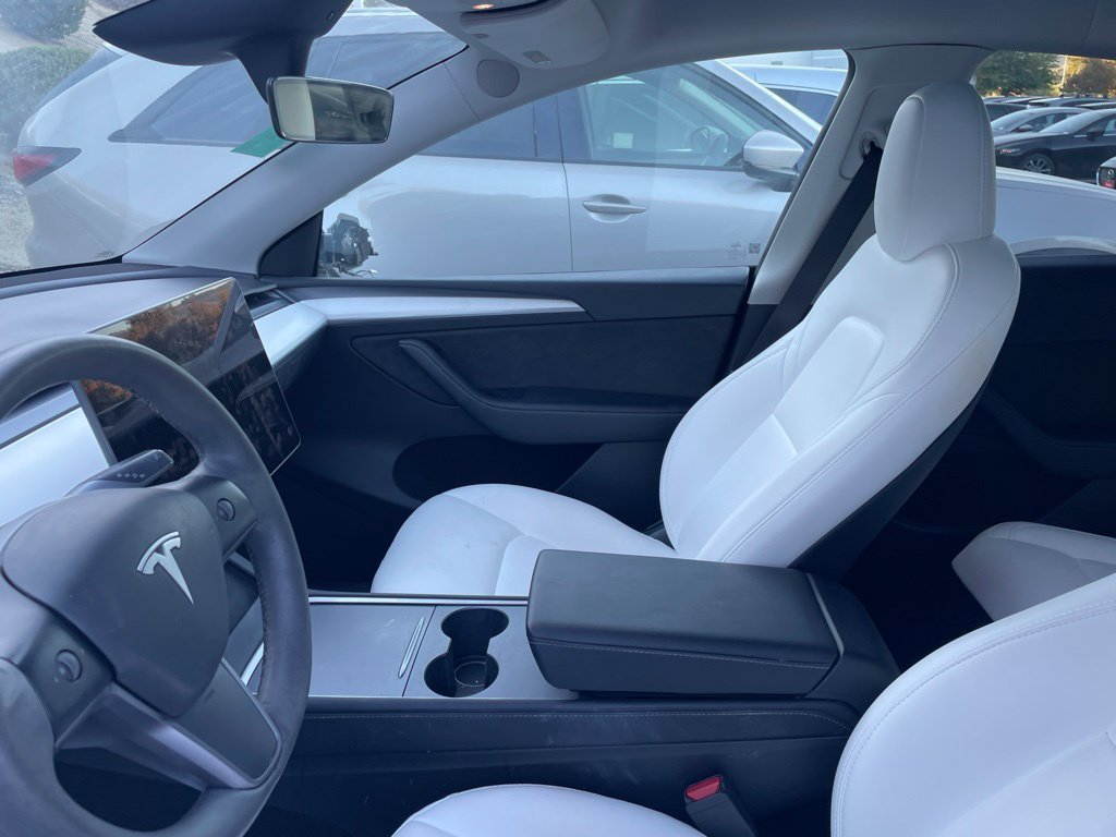 Used 2023 Tesla Model Y Long Range AWD/4WD image 5