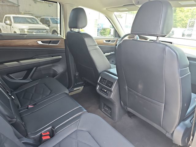 Used 2024 Volkswagen Atlas SE FWD image 11