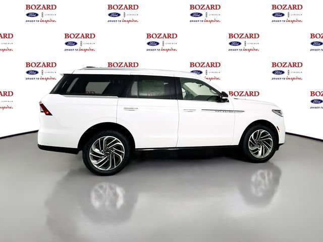 New 2025 Lincoln Navigator Reserve image 8
