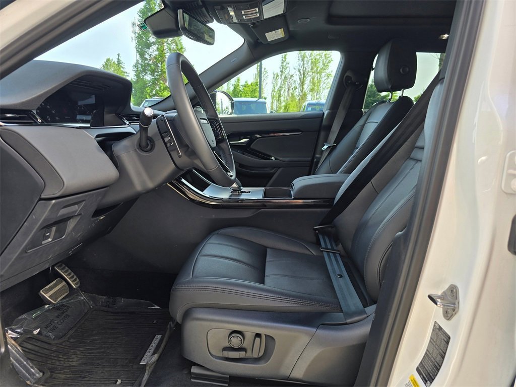 Used 2024 Land Rover Range Rover Evoque Dynamic SE image 22