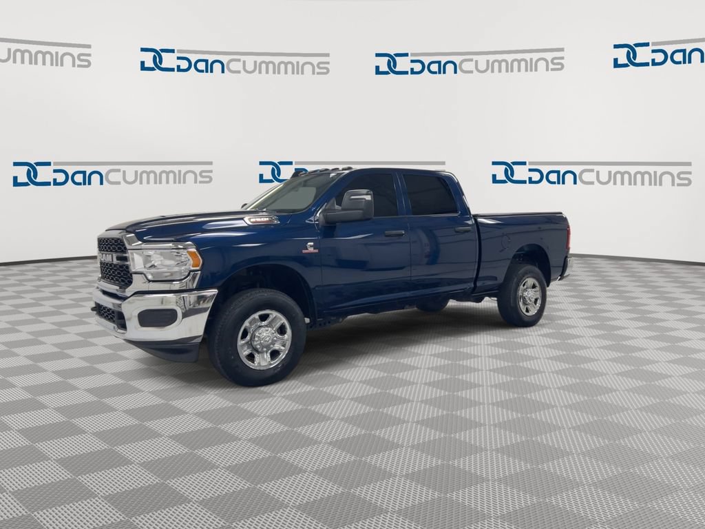 Used 2024 RAM 2500 Tradesman w/ Chrome Appearance Group AWD/4WD image 4