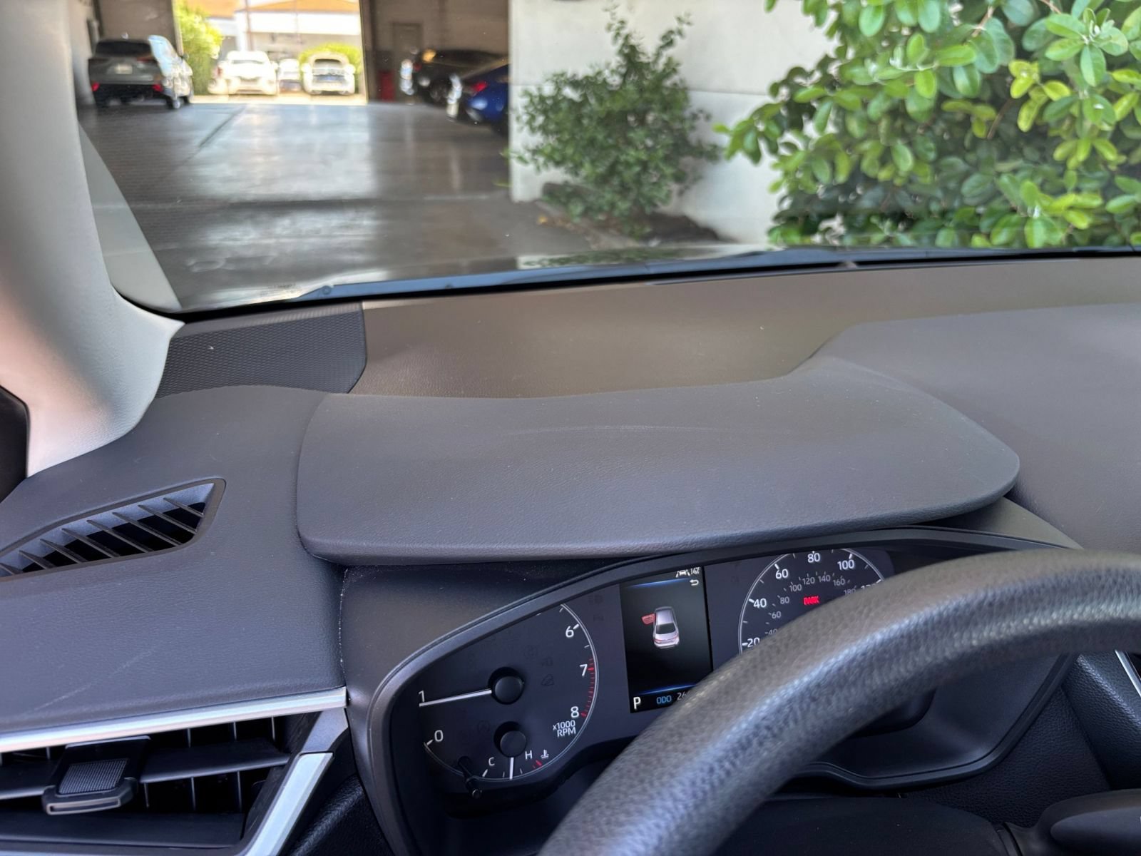 Used 2025 Toyota Corolla LE FWD image 59
