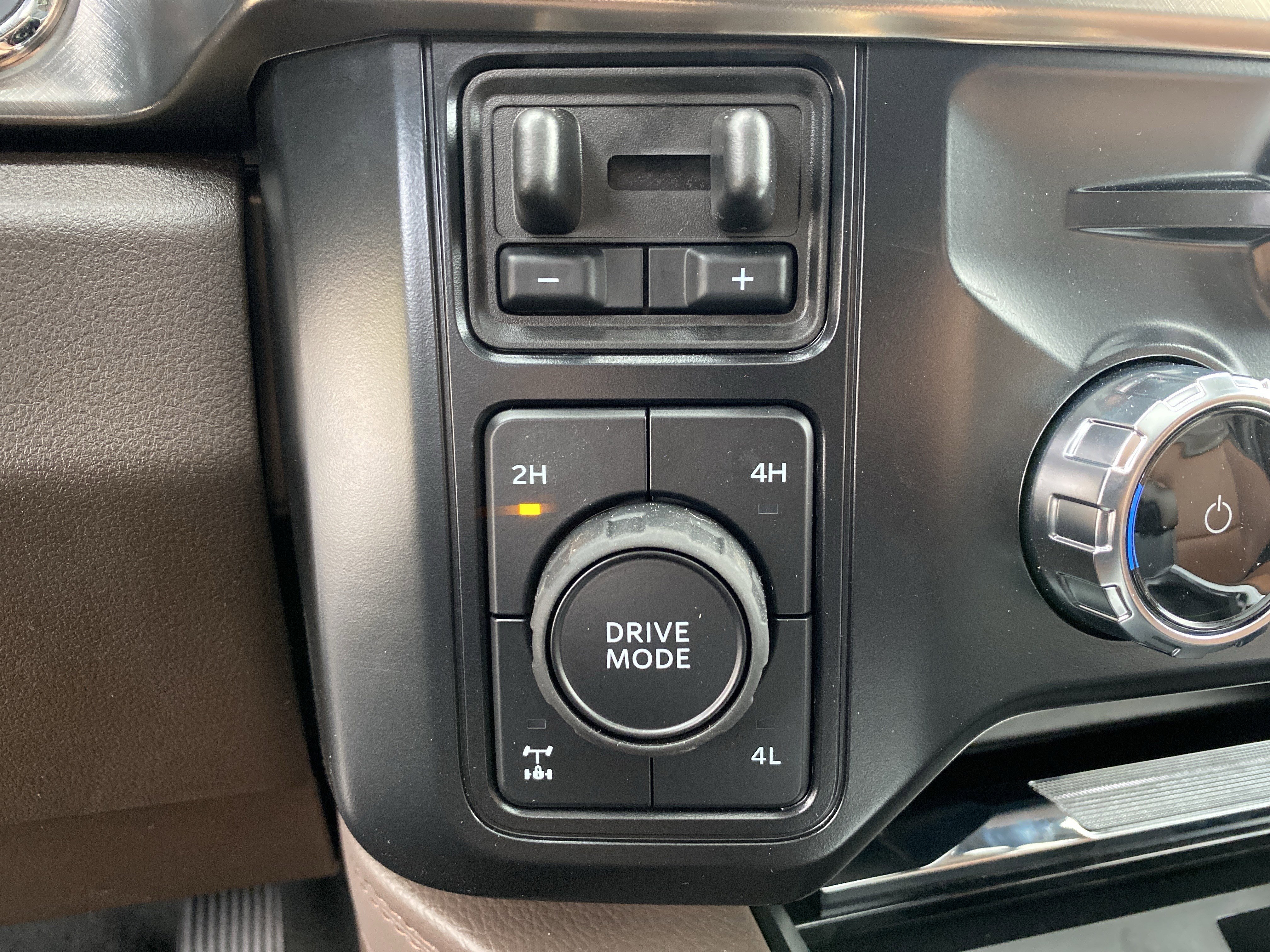 Used 2025 Ford F350 King Ranch image 38