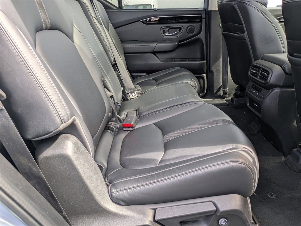 Used 2024 Honda Pilot Touring image 29