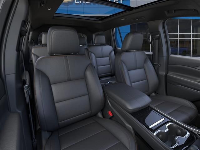 New 2025 Chevrolet Traverse High Country w/ LPO, Floor Liner Package image 16
