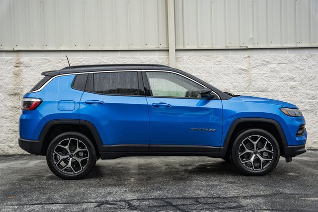 New 2026 Jeep Compass Limited image 4