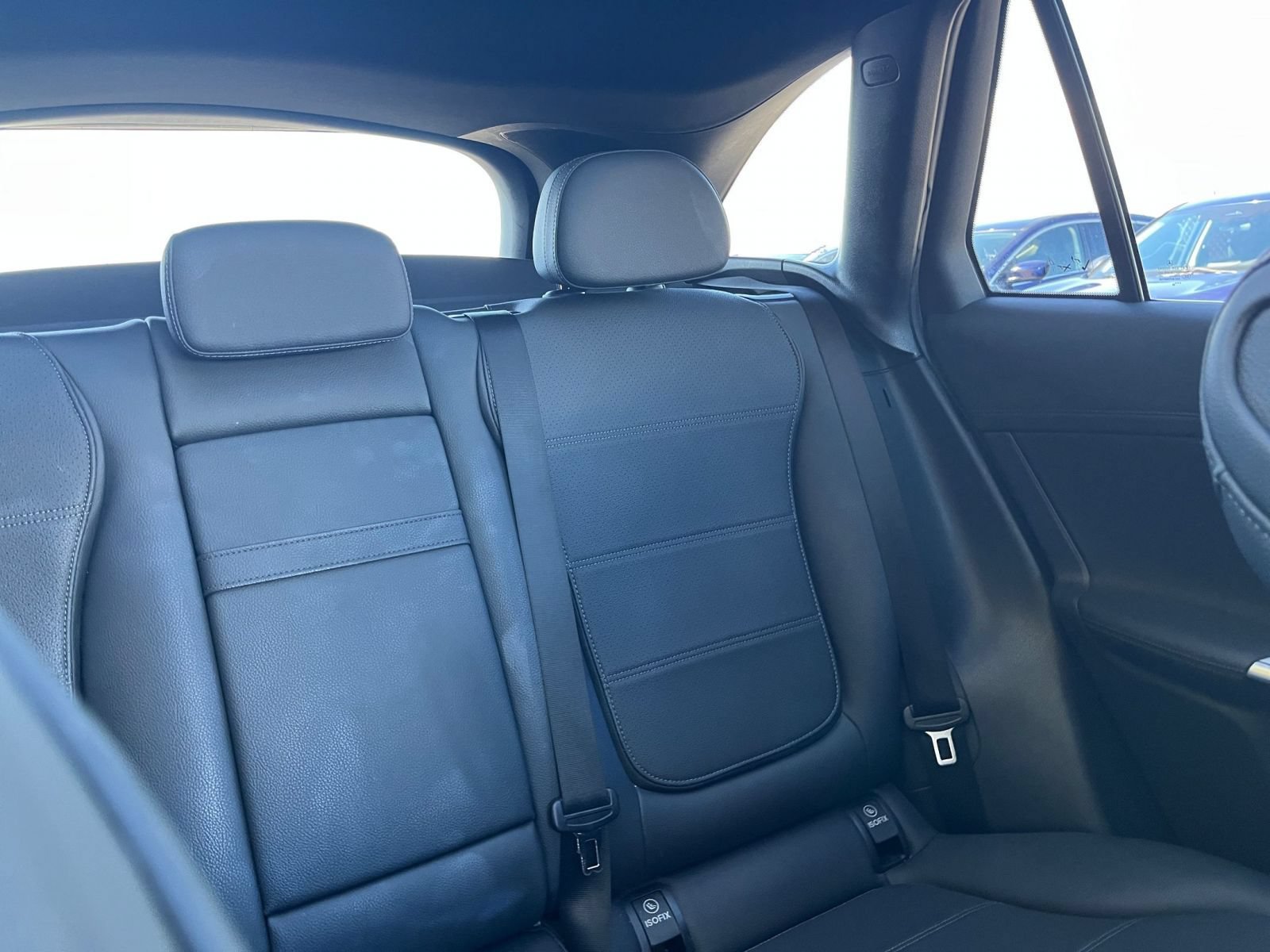 Used 2024 Mercedes-Benz GLC 300 4MATIC image 38