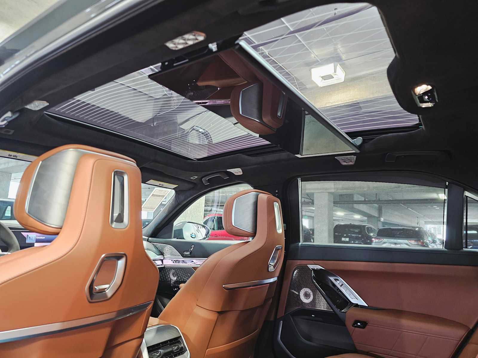 New 2026 BMW 750e xDrive w/ Executive Package image 26