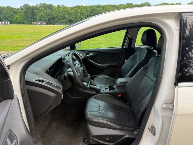 Used 2014 Ford Focus Titanium FWD image 7