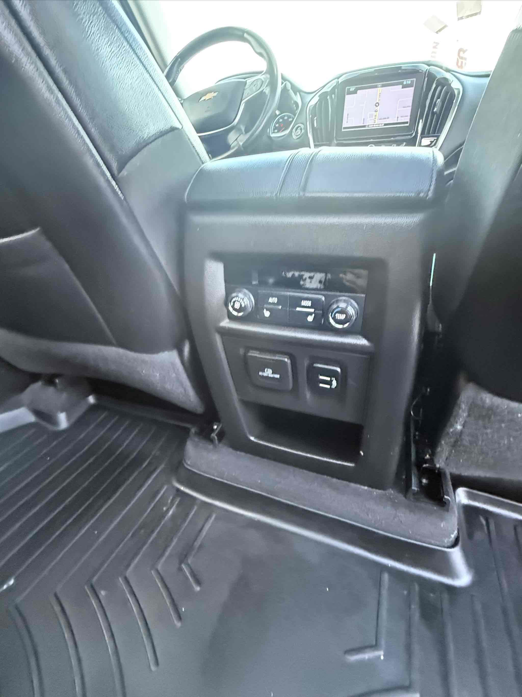 Used 2018 Chevrolet Traverse Premier image 94