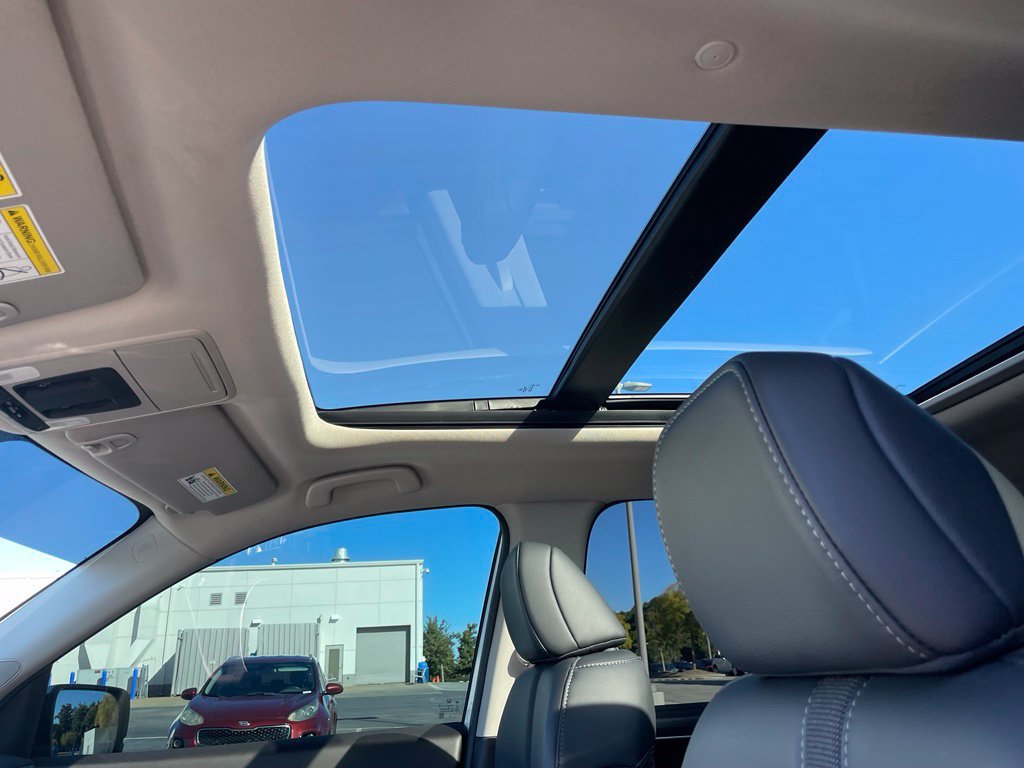 Certified 2025 Honda Pilot Touring image 28