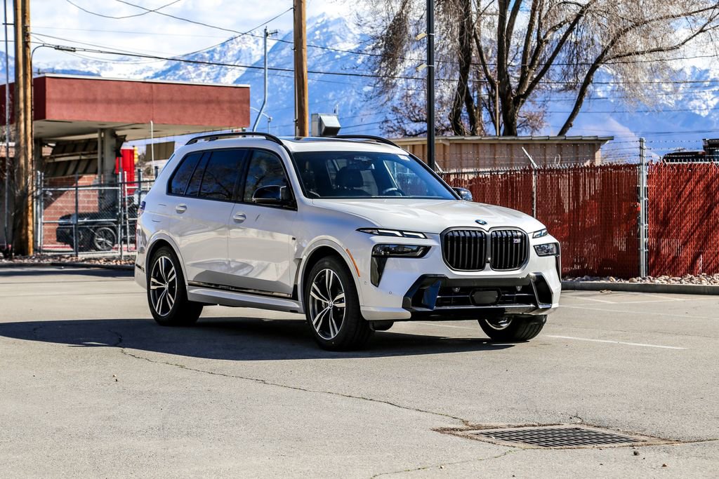 New 2026 BMW X7 M60i image 7