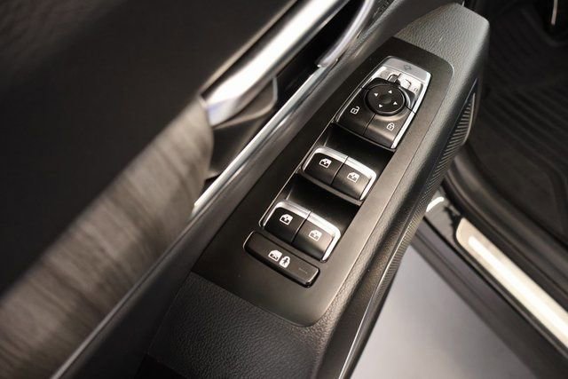 Used 2025 Kia Telluride SX Prestige image 12
