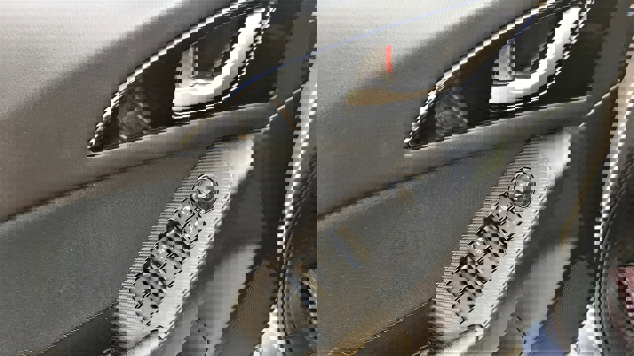 Used 2016 MAZDA MAZDA3 i Sport w/ Preferred Equipment Package image 13