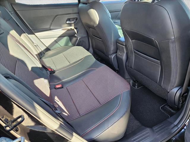 Used 2025 Nissan Kicks SR FWD image 18