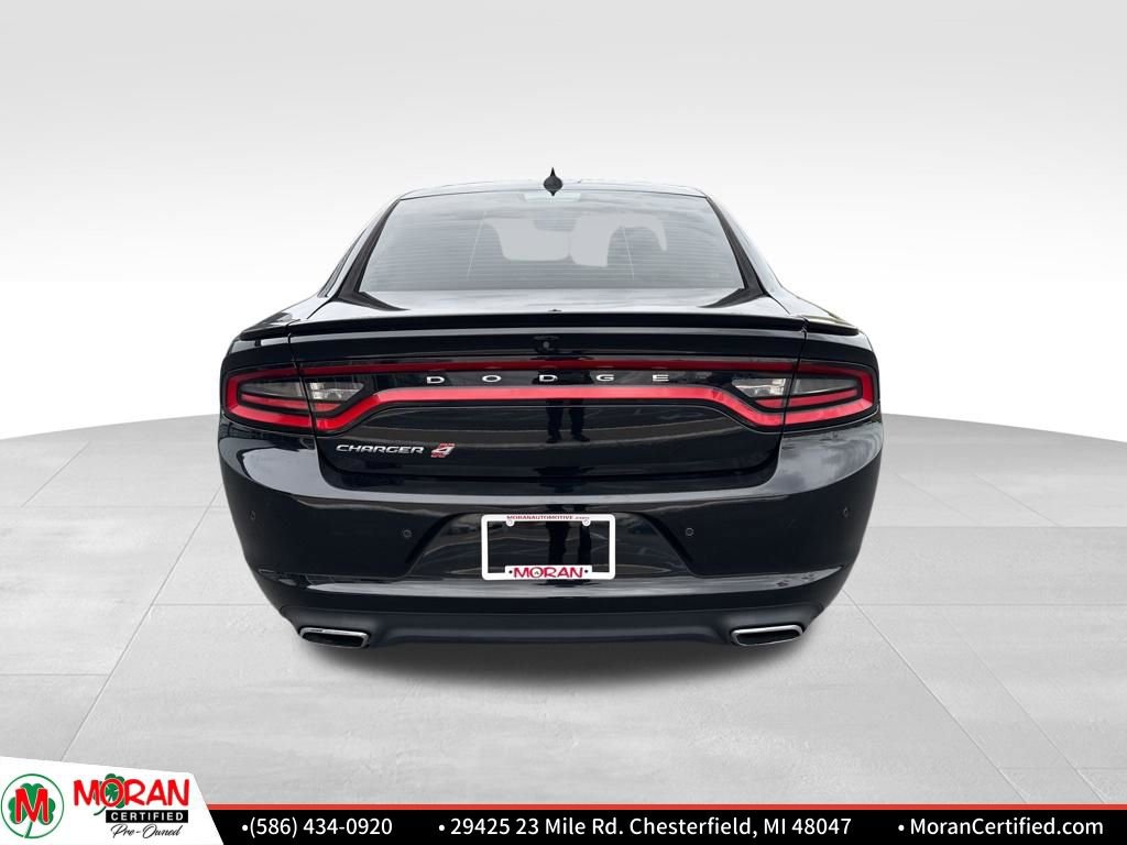 Used 2018 Dodge Charger GT image 4
