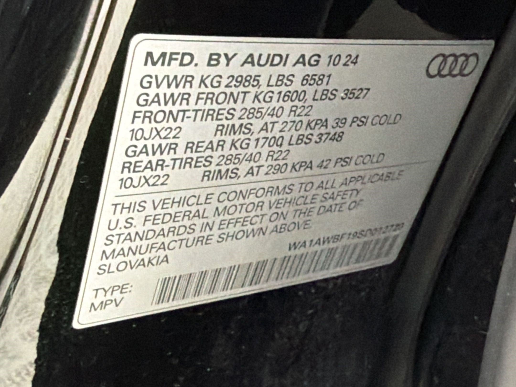 Used 2025 Audi SQ8 Premium Plus AWD/4WD image 24