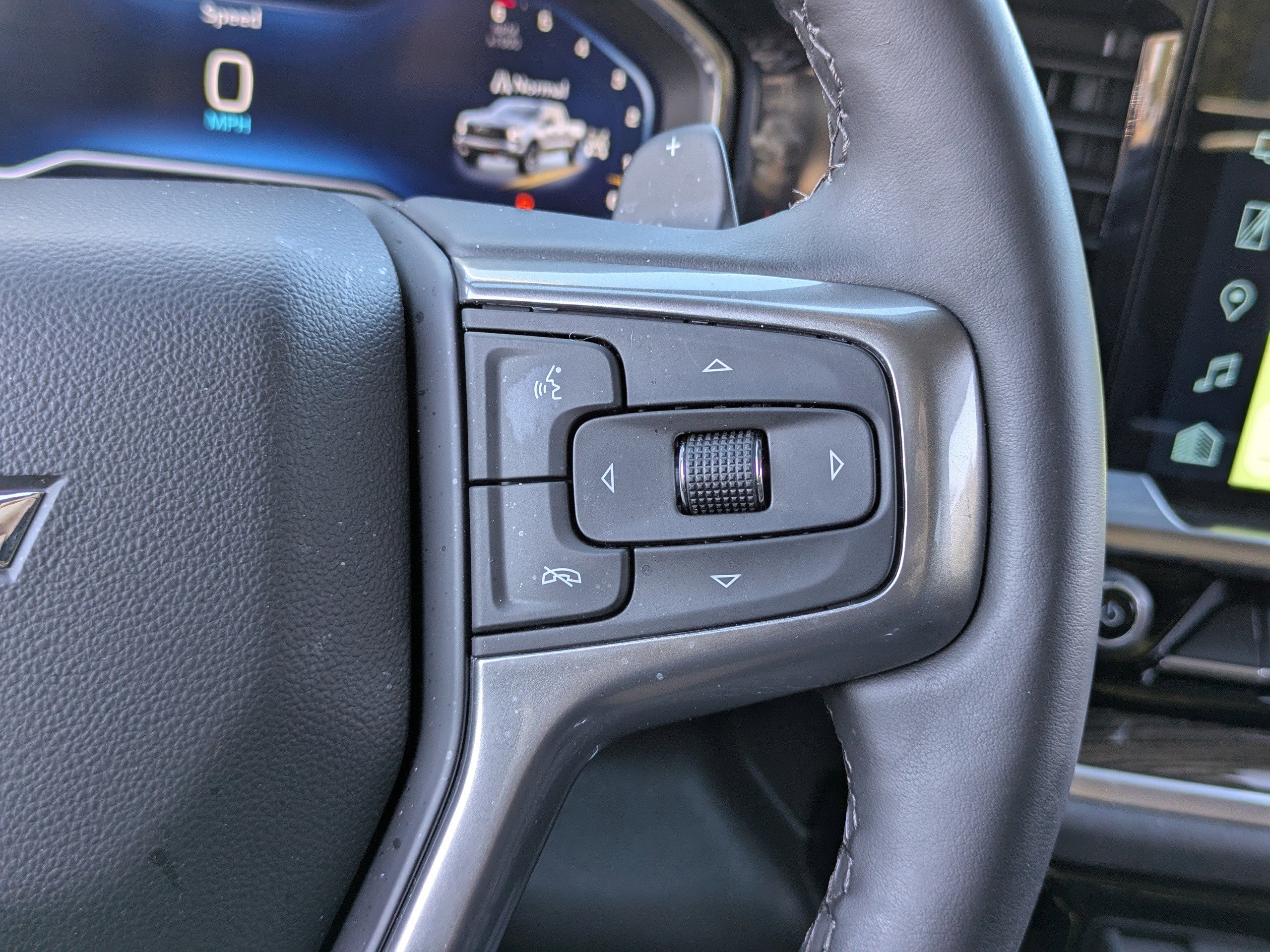 Used 2025 Chevrolet Silverado 1500 LT Trail Boss w/ Convenience Package II image 27