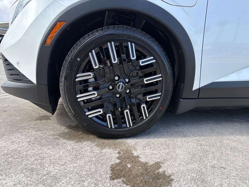 New 2026 Nissan Leaf Platinum+ w/ Cargo Package (Platinum+) image 11